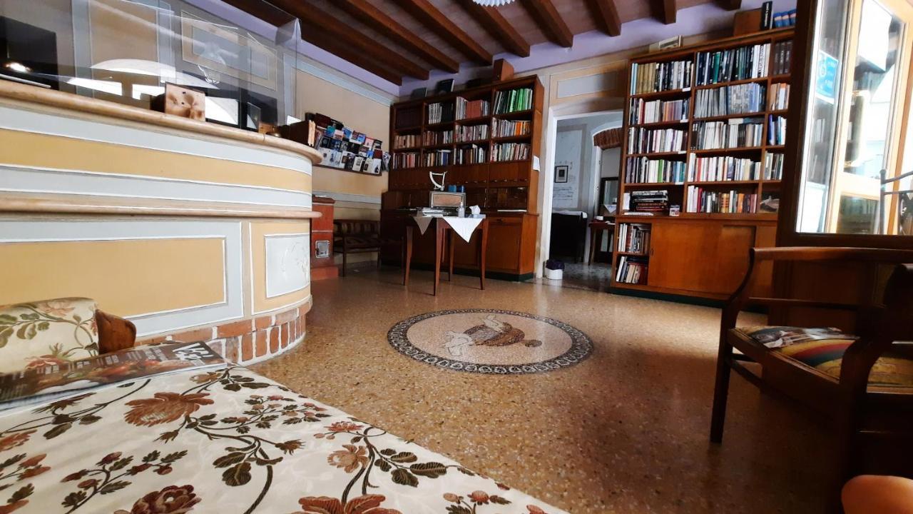 Albergo Giulia Gonzaga Sabbioneta Exteriör bild