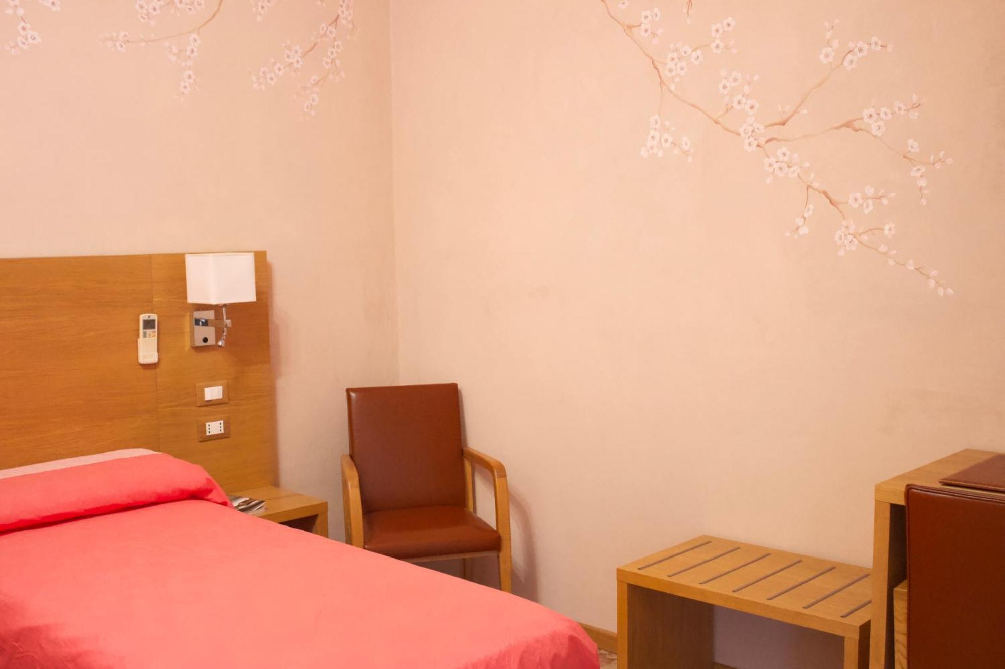 Albergo Giulia Gonzaga Sabbioneta Exteriör bild